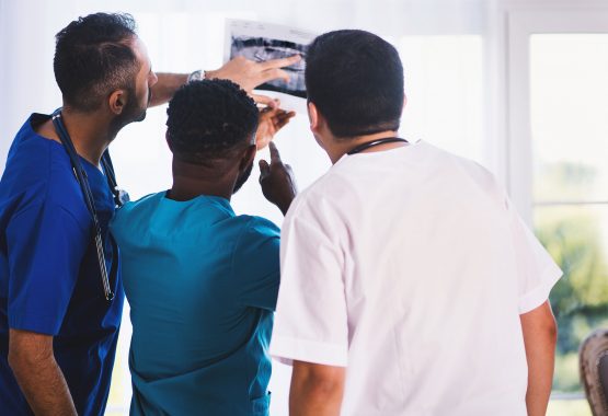 check-up-clinic-dentist-1170979 check-up-clinic-dentist-1170979